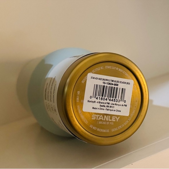 🎉LAST PIECE🎉Stanley 40oz. Quencher H2.0 FlowState Tumbler Glided Celadon - Picture 6 of 14